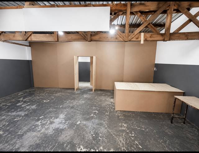 88M² WORKSHOP TO LET IN ARCADIA